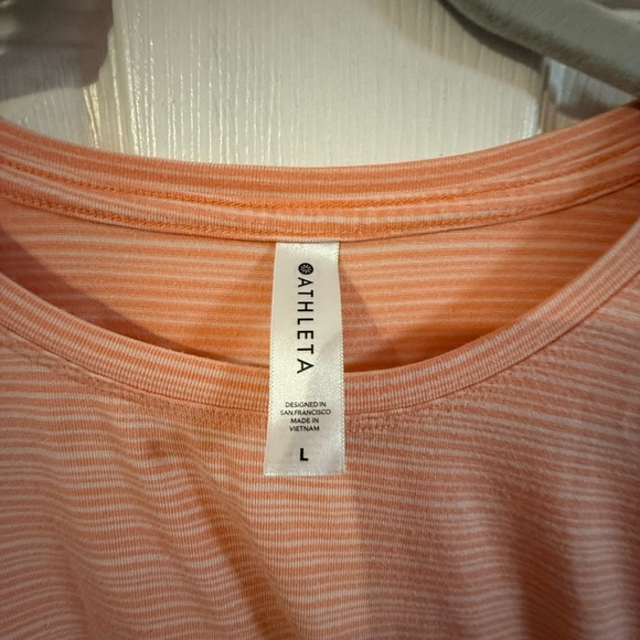 Athleta Coral Striped Tee Size Large - Picture 2 of 3